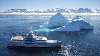 Cloudbreak superyacht for charter